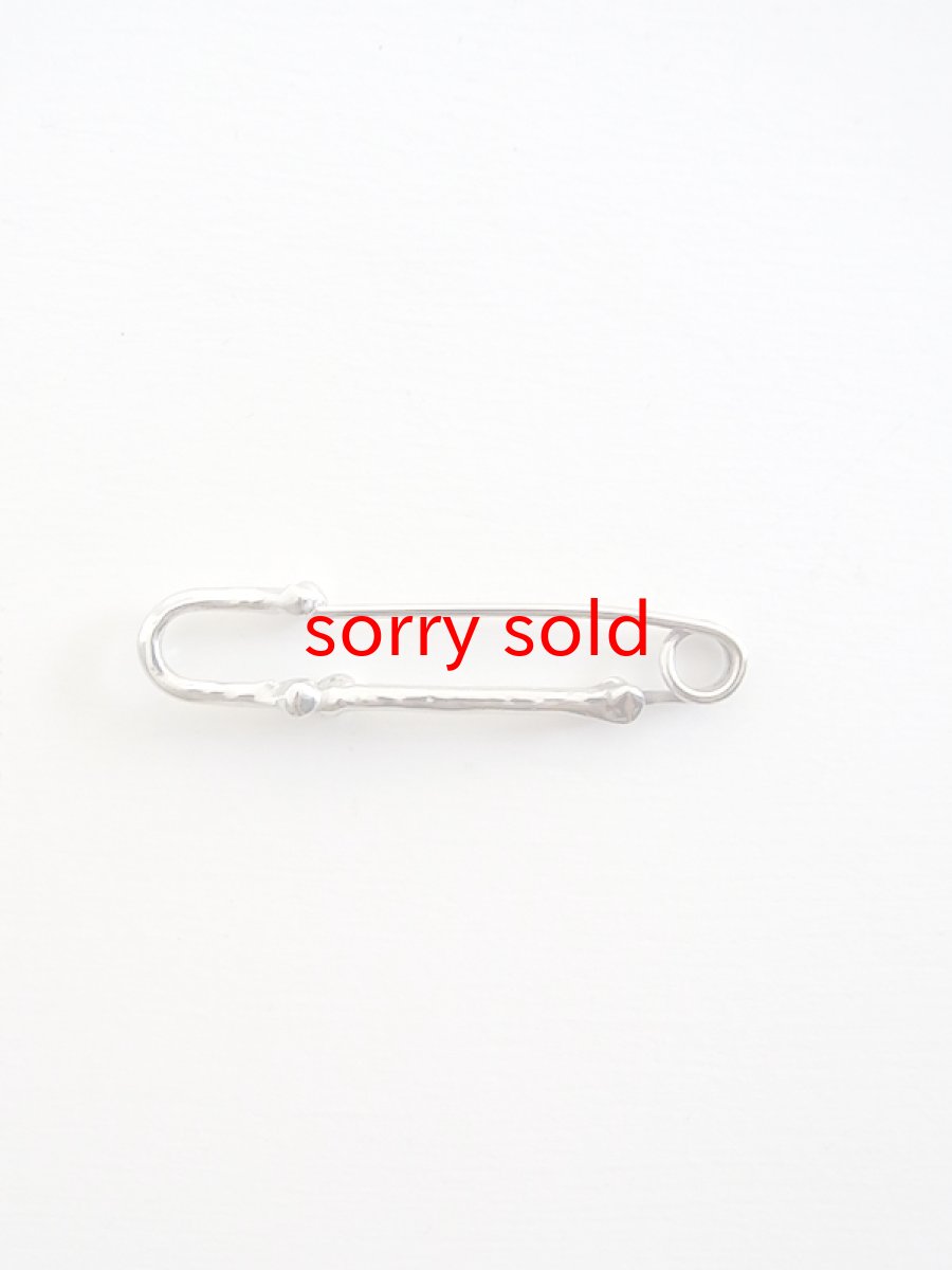 画像1: TAKAHIROMIYASHITATheSoloist / ソロイスト bone shaped pins. -XS- (1)