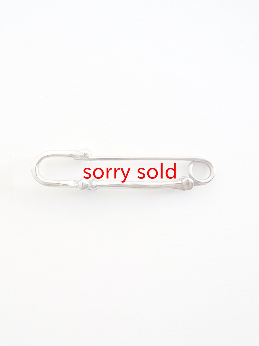 画像1: TAKAHIROMIYASHITATheSoloist / ソロイスト bone shaped pins. -S- (1)