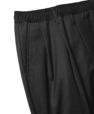 画像2: n.hoolywood / エヌハリウッド WIDE TAPERED EASY SLACKS (2)