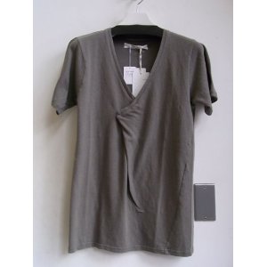 画像: sale 80%off robert geller / ロバートゲラー overlap v neck t shirt.