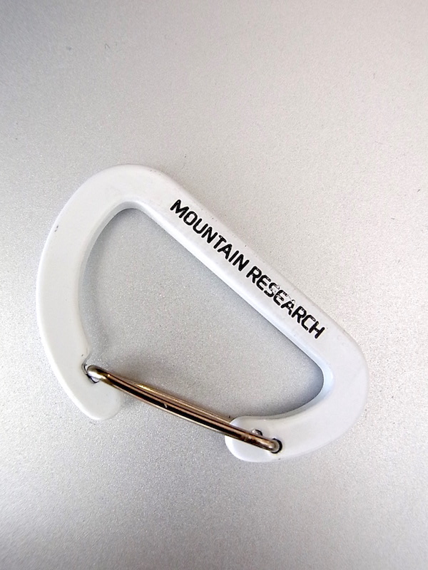 画像: Mountain Research / Mini Carabiners